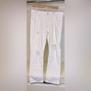Excellent condition Pilcro Anthropology White Distressed Women Jeans